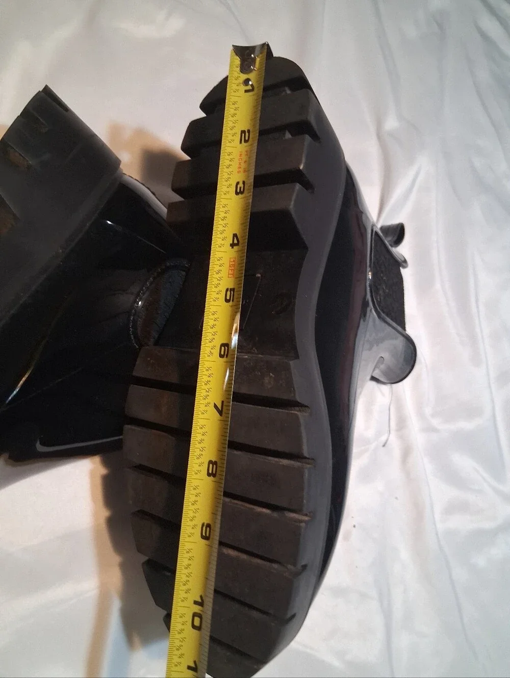 Tommy Hilfiger Black Glossy Lug Sole Rain Boots 8M Chelsea Casual Gorpcore Fall